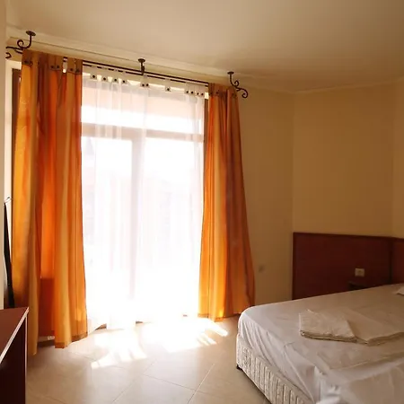 Arendoo In Palazzo Apartman Napospart